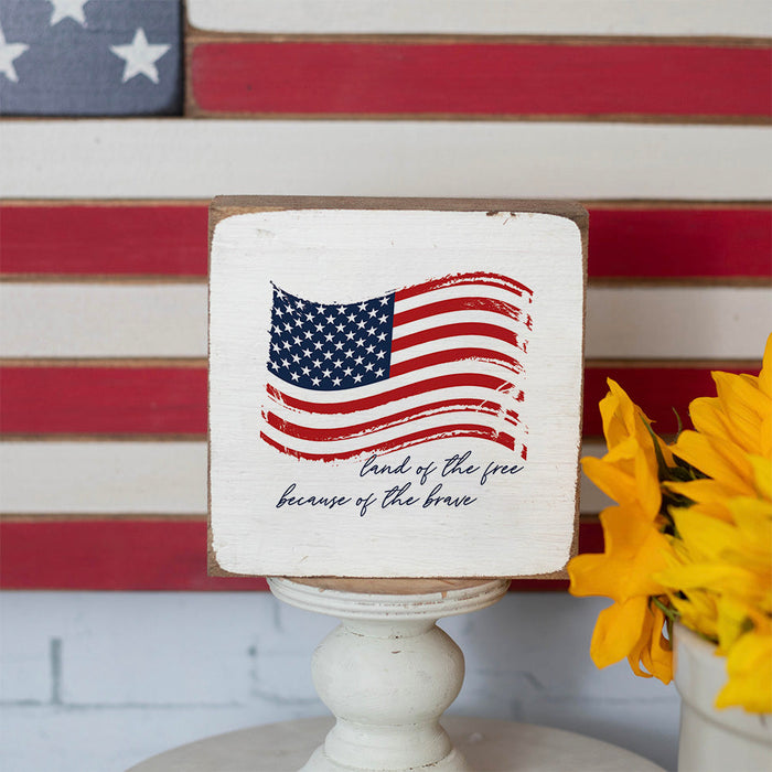 AMERICAN FLAG BLOCKS