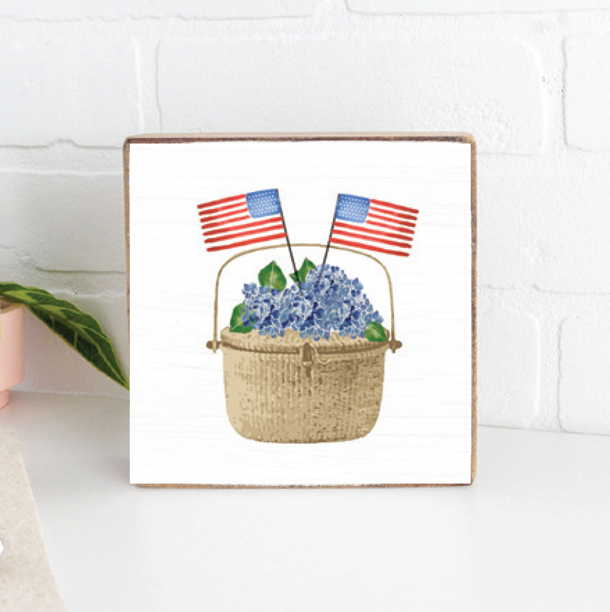 Hydrangea USA Flag Basket Block Sign