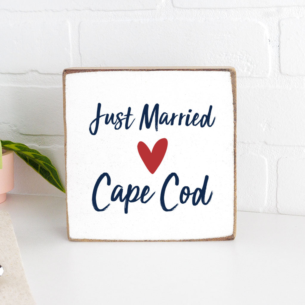 Just Married Red Heart Personalized Block Sign
