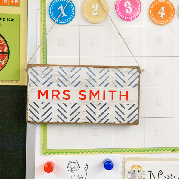 Personalized Repeating Arrows Twine Sign